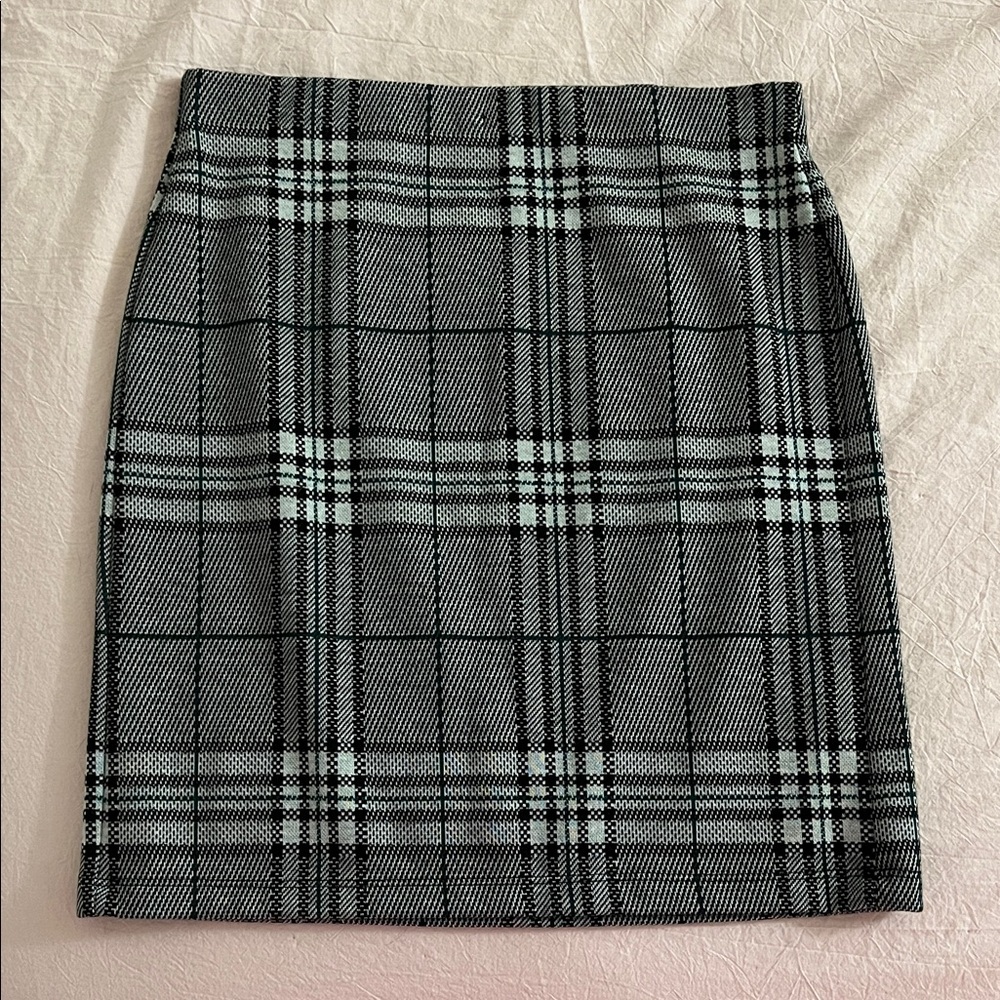 Dynamite Black and White Plaid Pencil Skirt